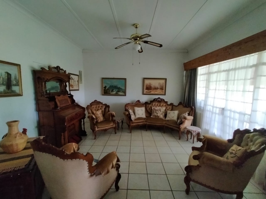 4 Bedroom Property for Sale in Kroondal North West